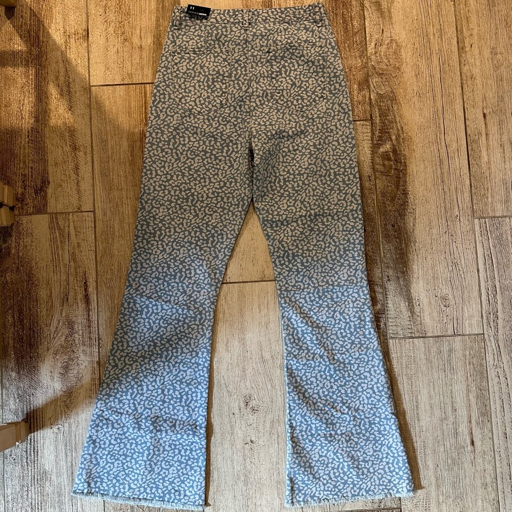Patterned Denim Jeans - Picture 5 of 7